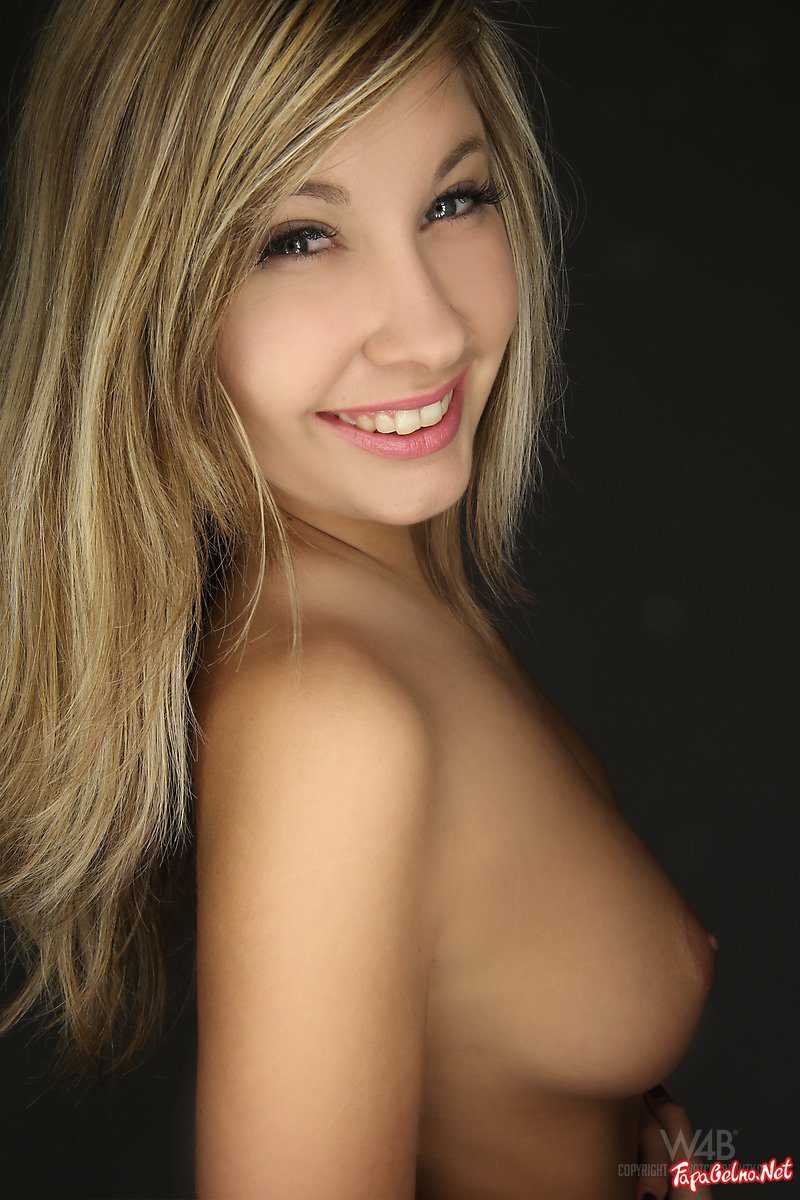 Blonde naked at the casting