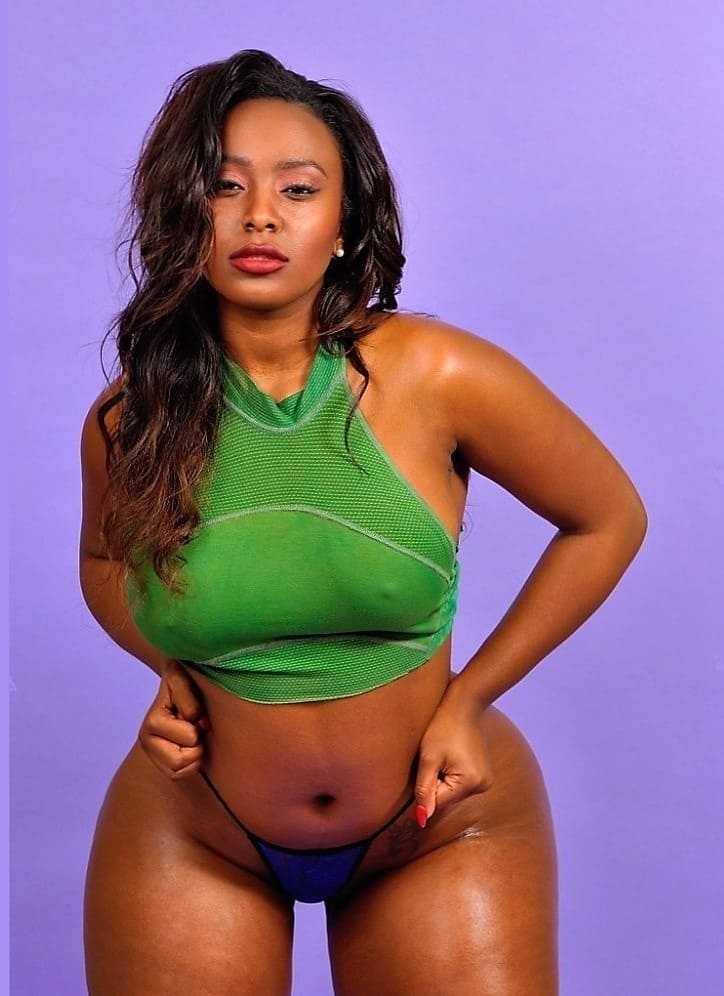 Sexy black woman pretty.\