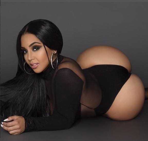 Hot sexy black girl with big ass pics