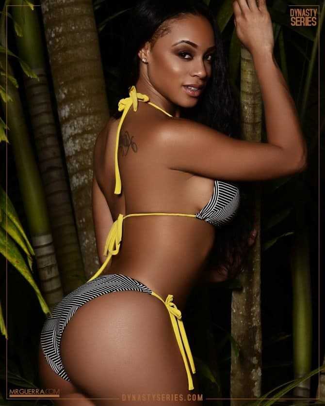 Sexy black girl with a beautiful figure